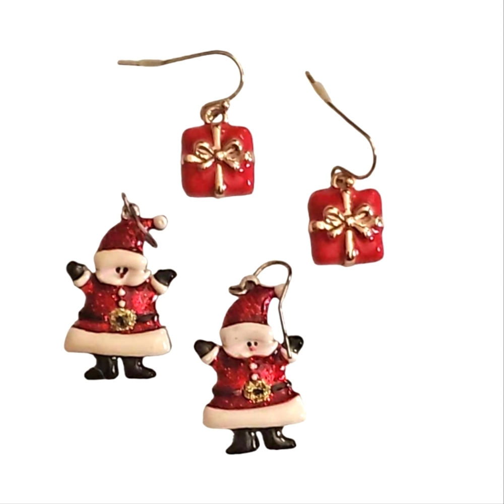 Christmas Earrings 2 Pair Wire Hook Pierced Santa & Presents Red White G…
